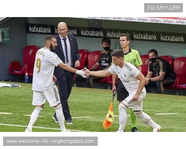 曼联或用教练做筹码完成多笔交易 曼联或用教练做筹码完成多笔交易