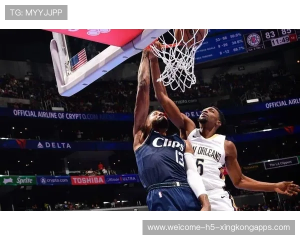 鹈鹕疯狂冲击篮筐